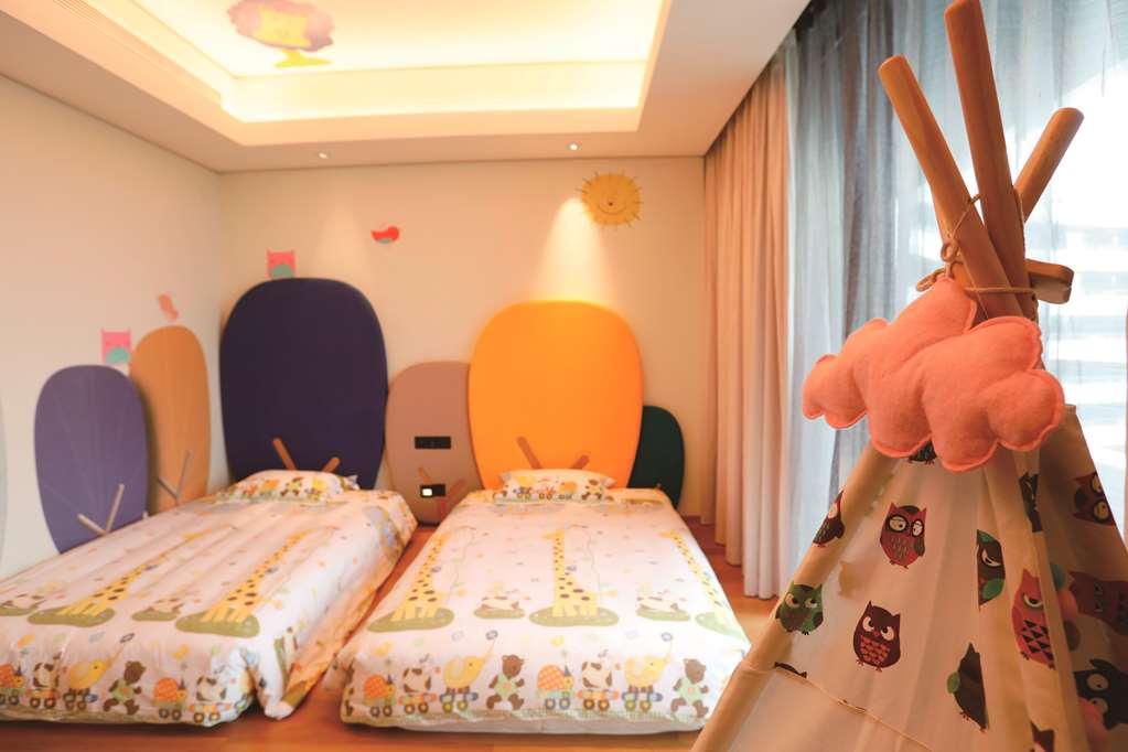 Ln Garden Hotel Nansha Kanton Zimmer foto