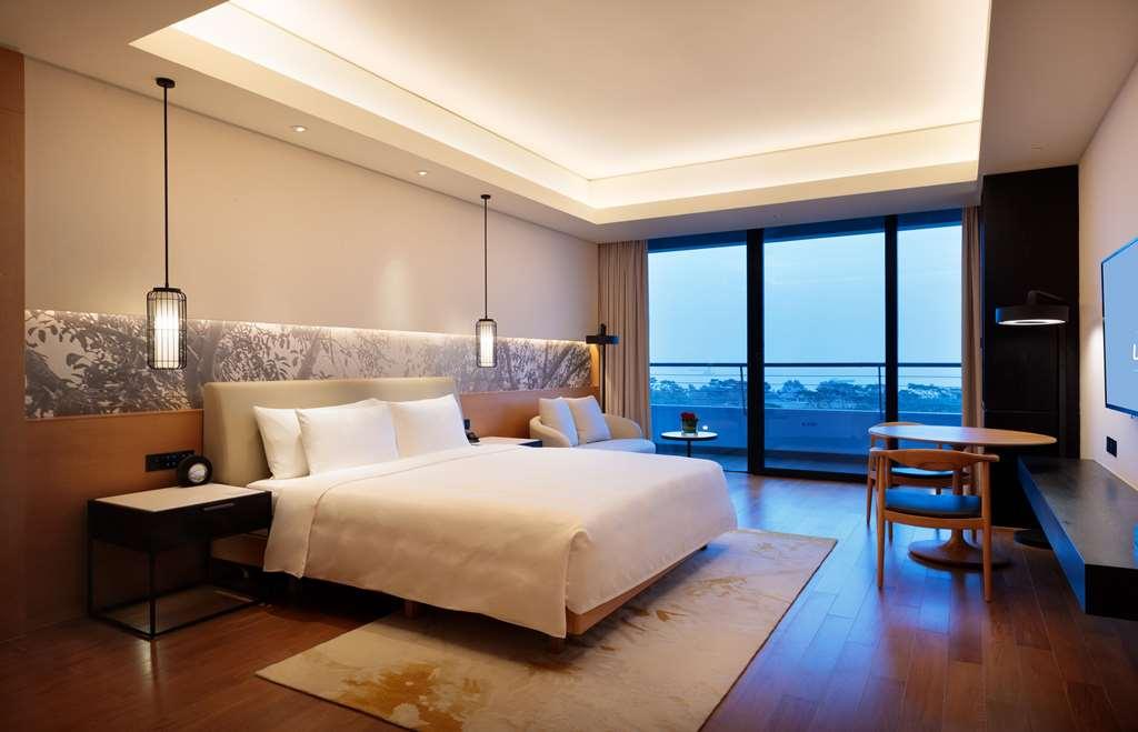Ln Garden Hotel Nansha Kanton Zimmer foto